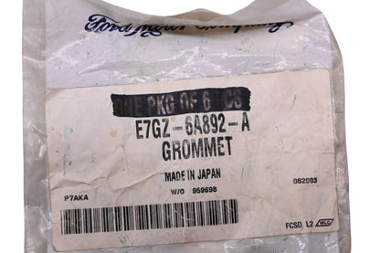 New OEM Ford E7GZ-6A892-A PCV Valve Grommet NOS