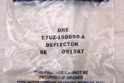 New OEM Ford E7UZ-19B898-A A/C Evaporator Case Deflector NOS