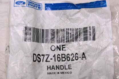 New OEM Ford DS7Z-16B626-A Handle Assembly NOS