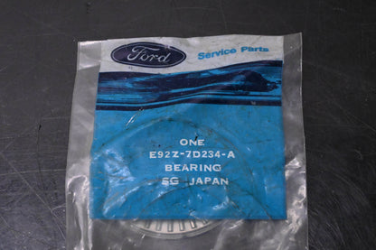 New OEM Ford E92Z-7D234-A Bearing NOS