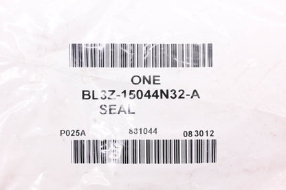 New OEM Ford BL3Z-15044N32-A Seal NOS