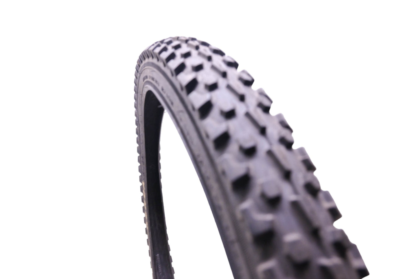 Kenda 54-559, 2120370 Klaw XT 26 x 2.10 Nylon Tire NOS