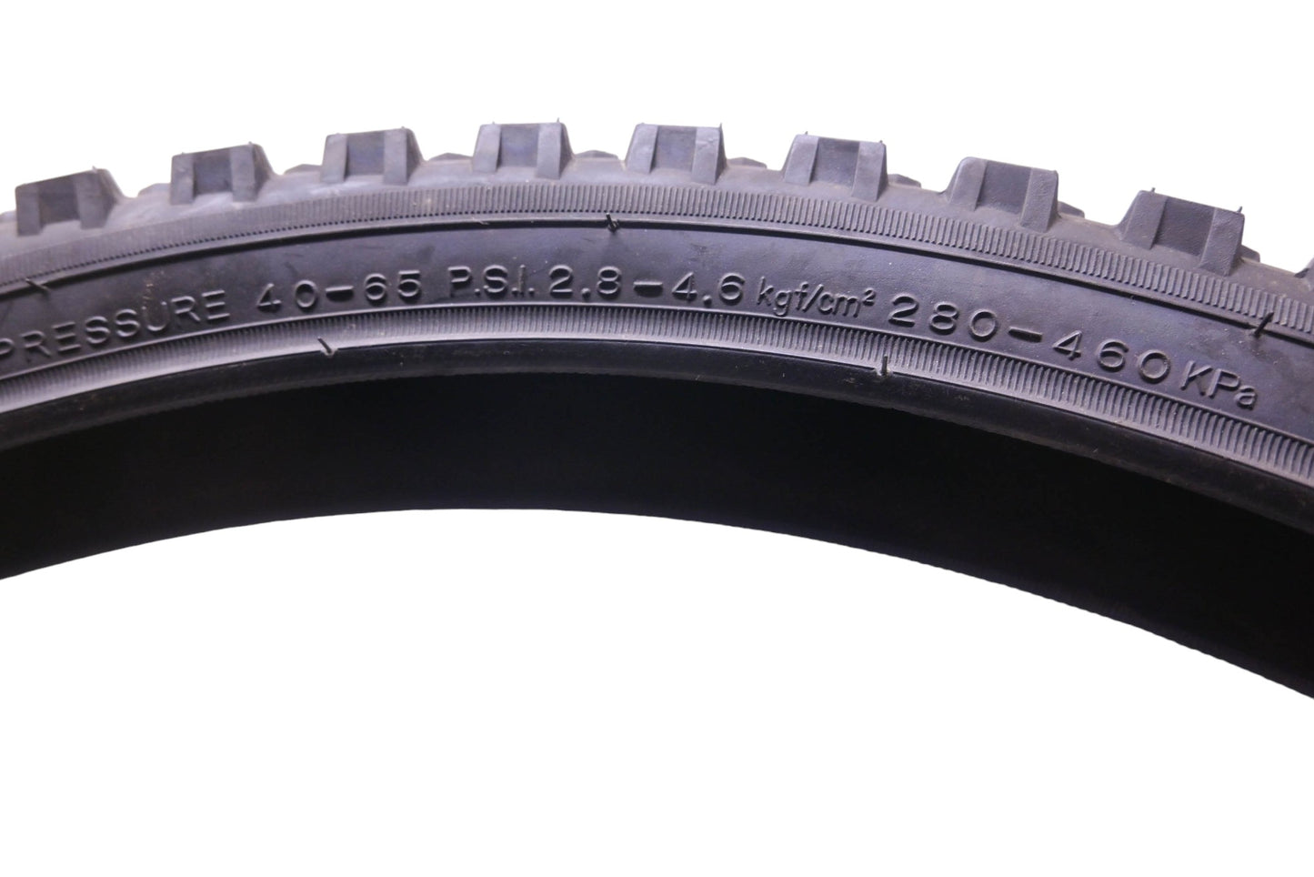 Kenda 54-559, 2120370 Klaw XT 26 x 2.10 Nylon Tire NOS