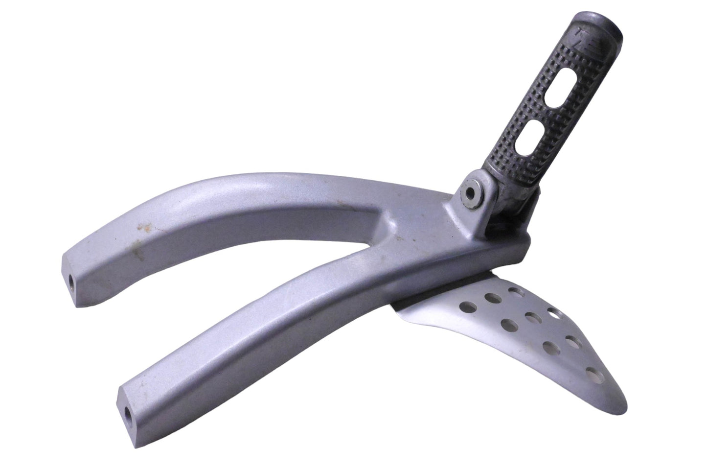 Buell N0055.2ADYBD, L0079.02A8, N0553.02A8 Right Footpeg Bracket With Footpeg and Heel Guard