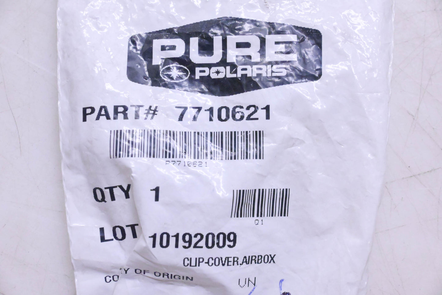 New OEM Polaris 7710621 Airbox Cover Clip NOS