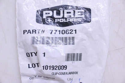 New OEM Polaris 7710621 Airbox Cover Clip NOS