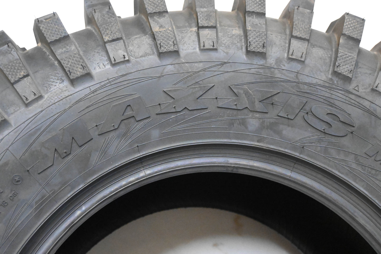 Maxxis Tires108-20 Roxxilla 30x10.00R14 255/80R14 Tire NOS