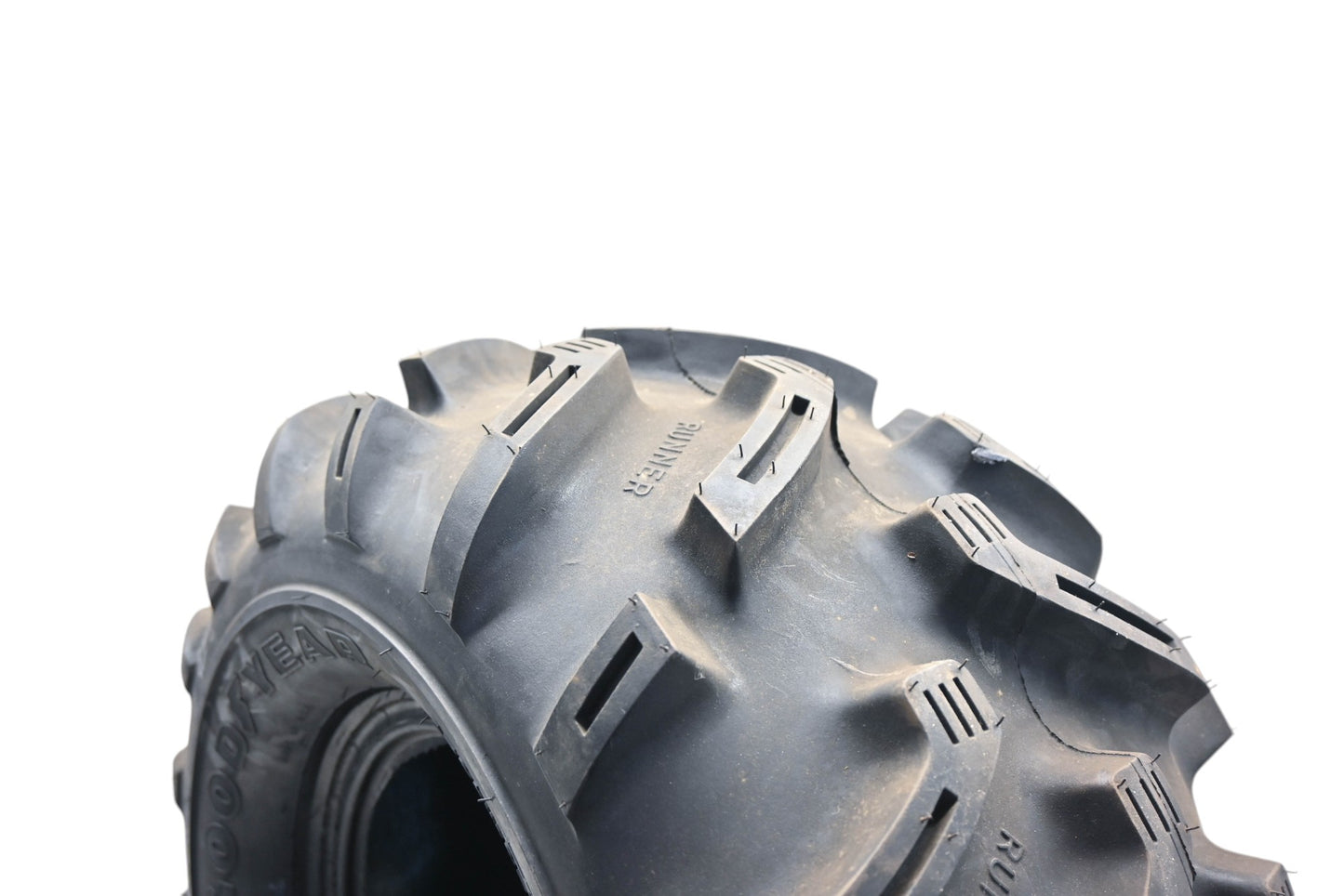 Goodyear 2872307 Tracker Mud Runner AT26x12-10 Tire NOS