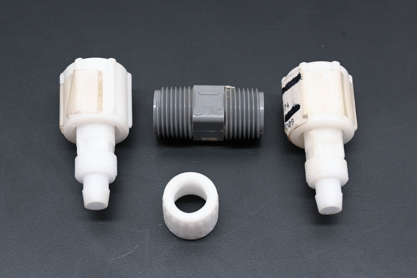 Aftermarket 12577245, 04162D09, 6874 Swivel Coupling 3/8" P x 1/2" FPT Kit NOS