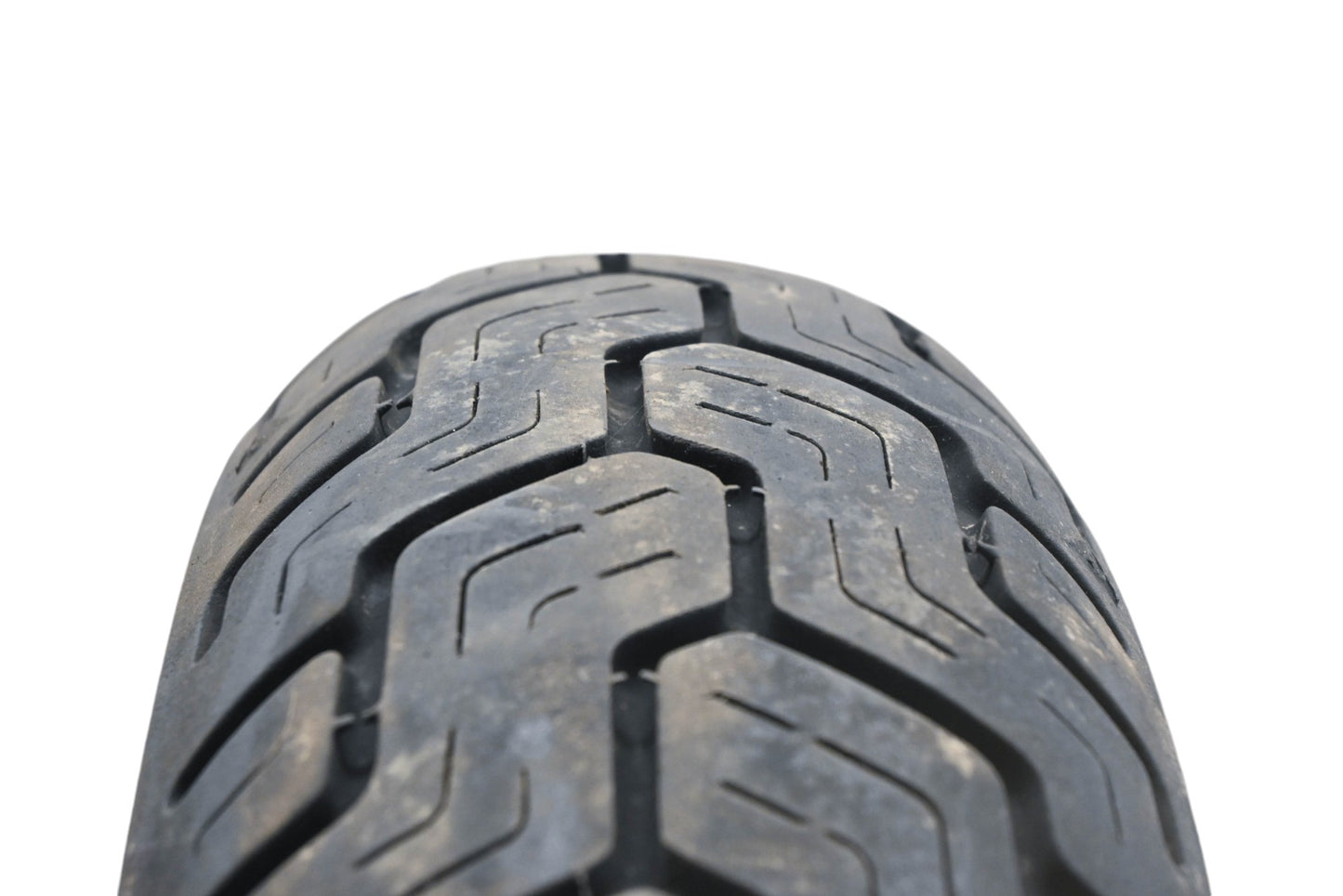 Dunlop Tires202-73 Elite II Belted 491 1140/90B16 77H Tire NOS