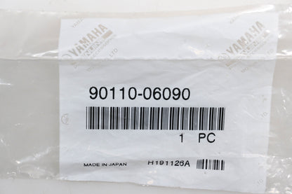 New OEM Yamaha 90110-06090-00 Bolt NOS