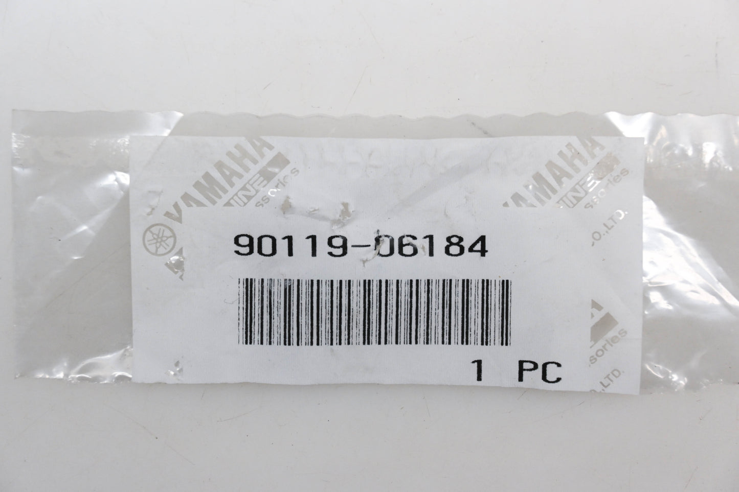 New OEM Yamaha 90119-06184-00 Bolt & Washer Assembly NOS