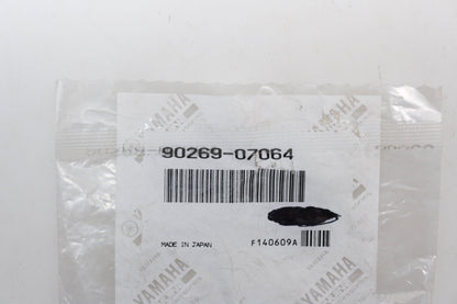 New OEM Yamaha 90269-07064-00 Rivet NOS