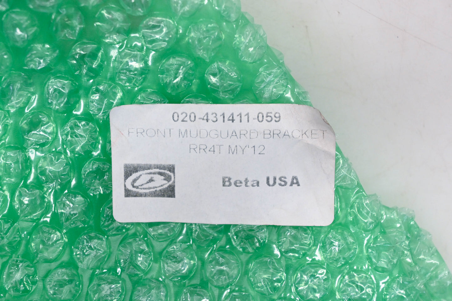 Beta 020-431411-059 Front Mudguard Bracket NOS