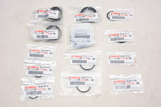 New OEM Yamaha BCR-W003B-00-00 Front Fork Seal Kit NOS