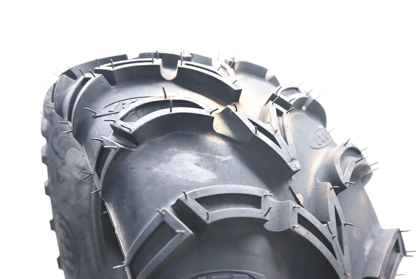 ITP 57-5639, 56A328 Mud Lite 24x10.00-11 Tire NOS