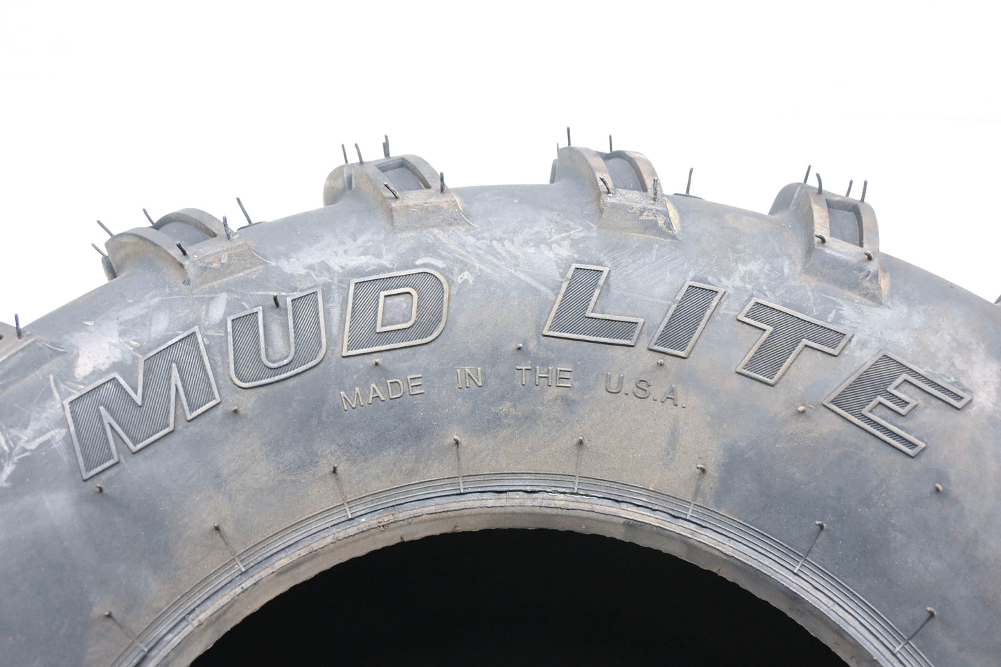 ITP 57-5639, 56A328 Mud Lite 24x10.00-11 Tire NOS