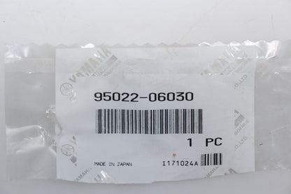 New OEM Yamaha 95022-06030-00 Flange Bolt NOS