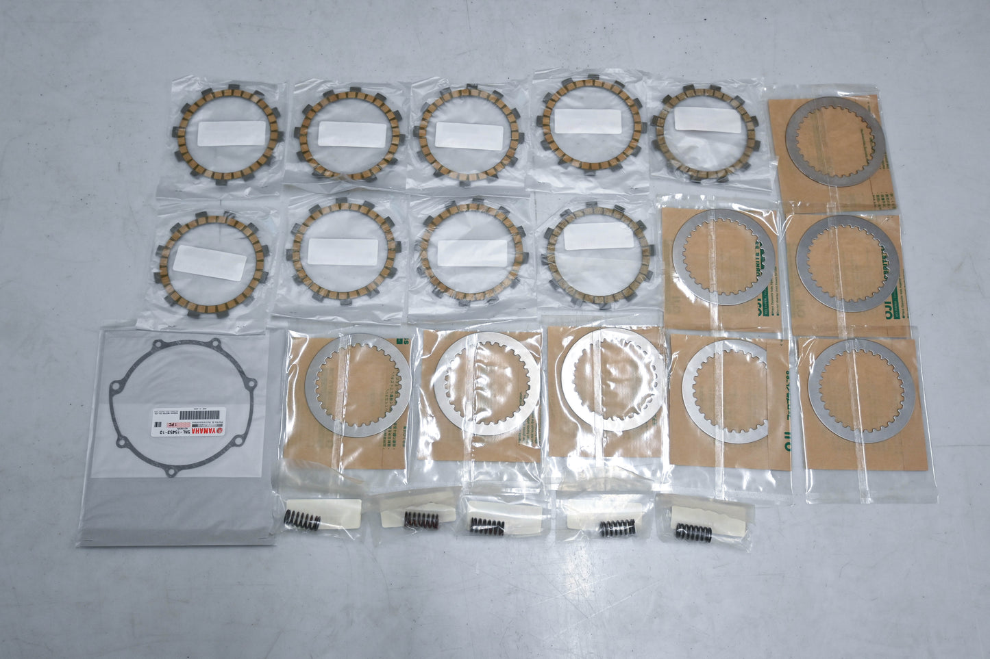 New OEM Yamaha 5UM-W001G-00-00 Clutch Plate Kit NOS