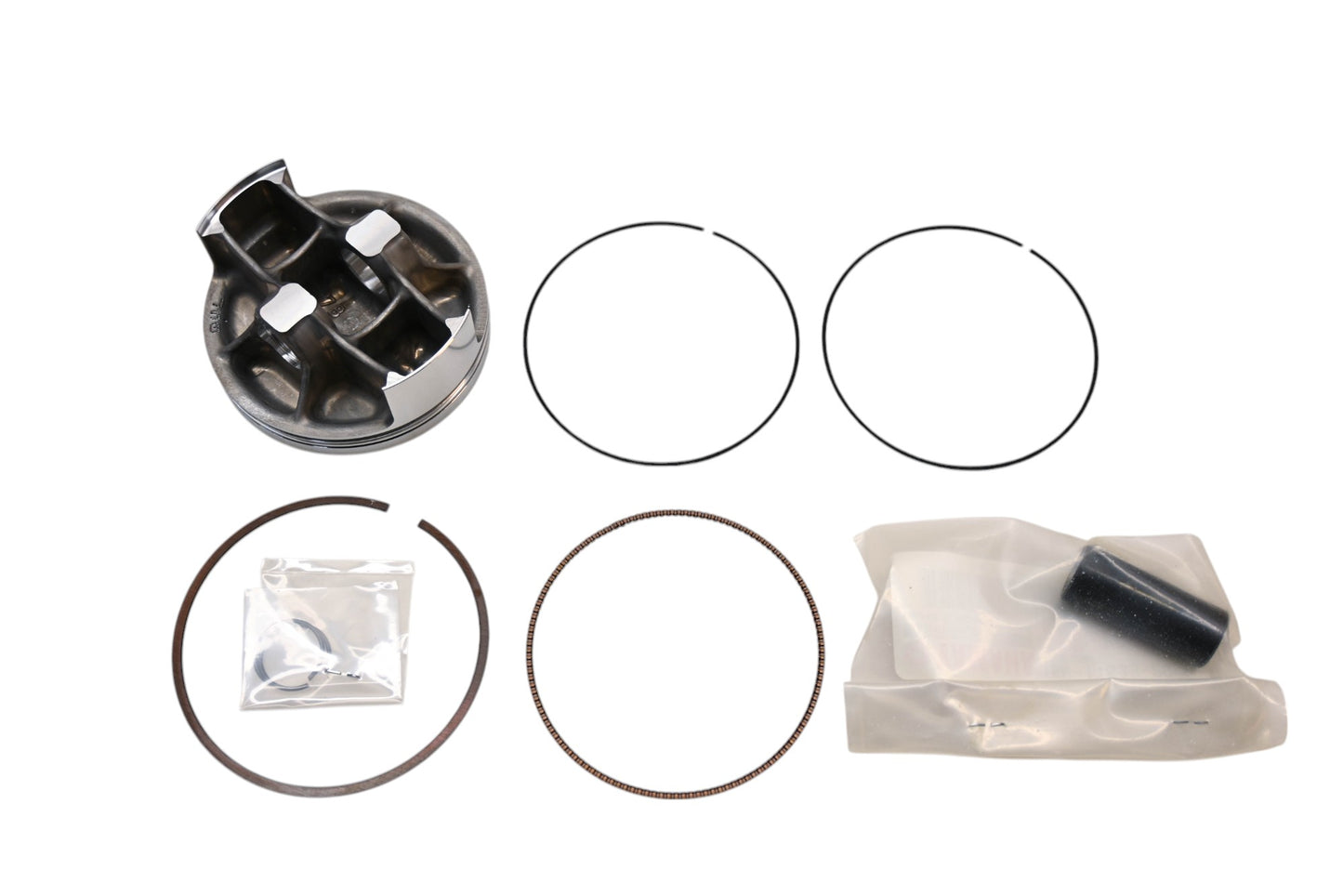 New OEM Yamaha B7B-116A0-00-00 Piston Kit NOS