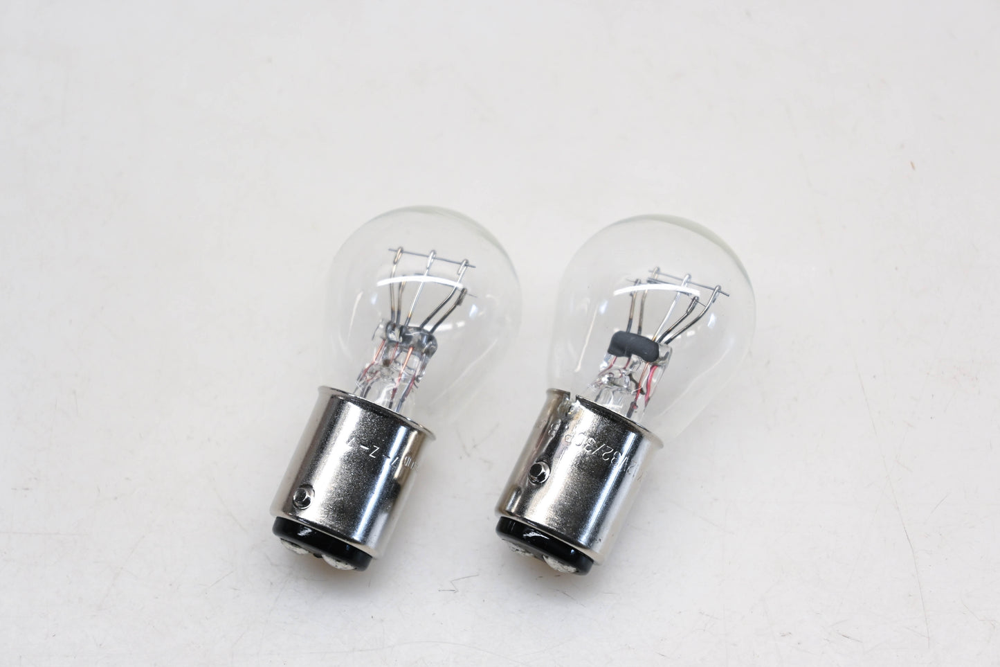 New OEM Yamaha 256-84714-61-00 Tail Light Bulbs Qty 2 NOS