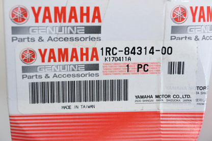 New OEM Yamaha 1RC-84314-00-00 Headlight Bulb NOS