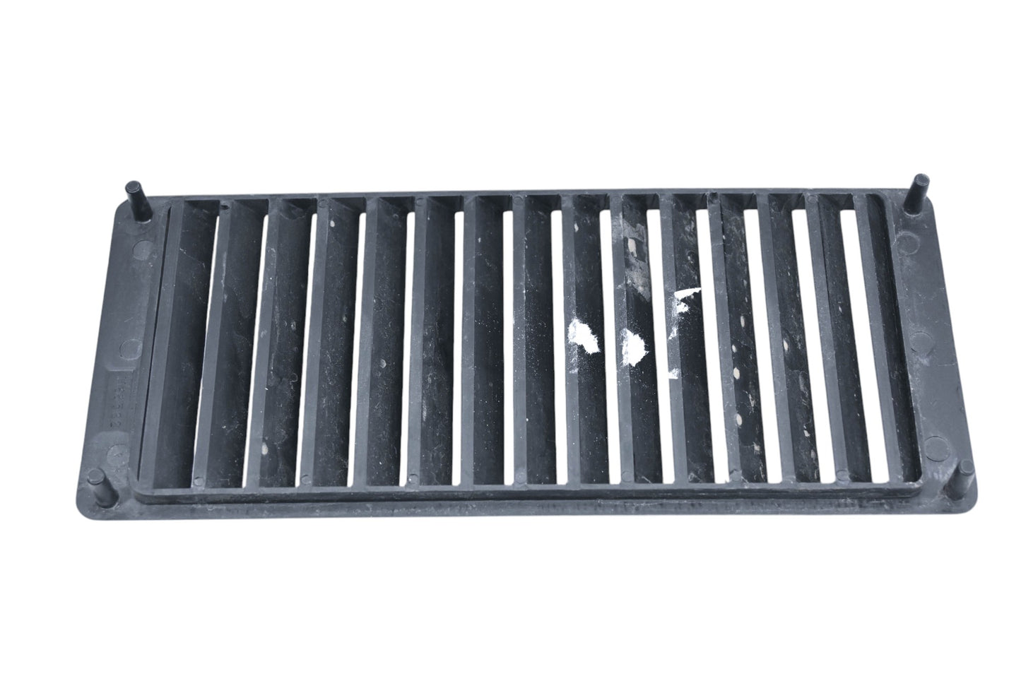 New OEM John Deere M68582 Black Louver Grille NOS
