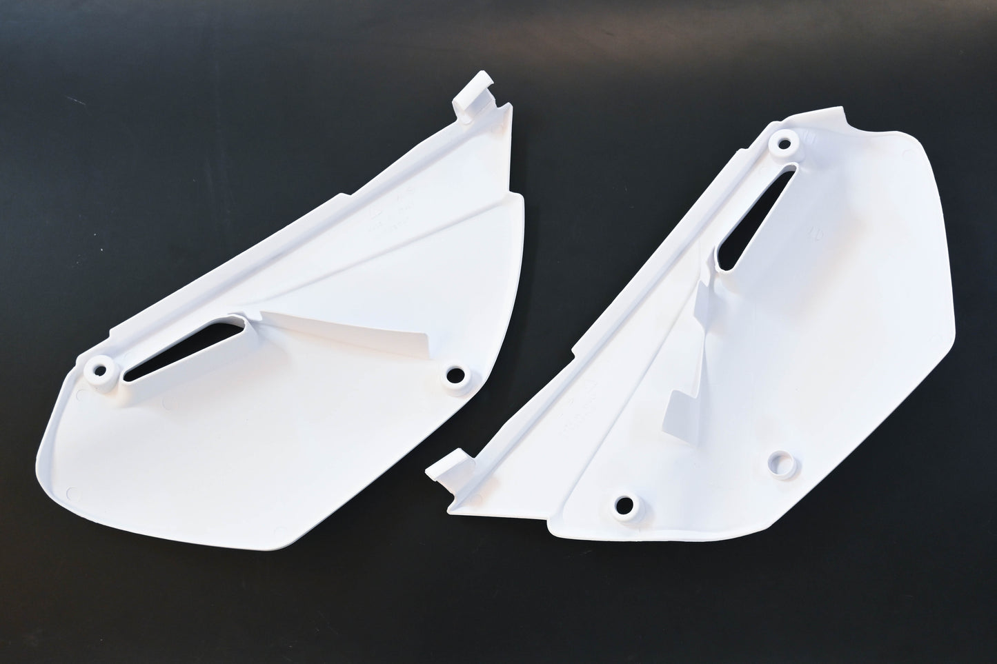 Acerbis 2043540002, 20435-40002 Yamaha White Side Panel Kit NOS