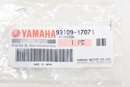 New OEM Yamaha 93109-17071-00 Oil Seal NOS