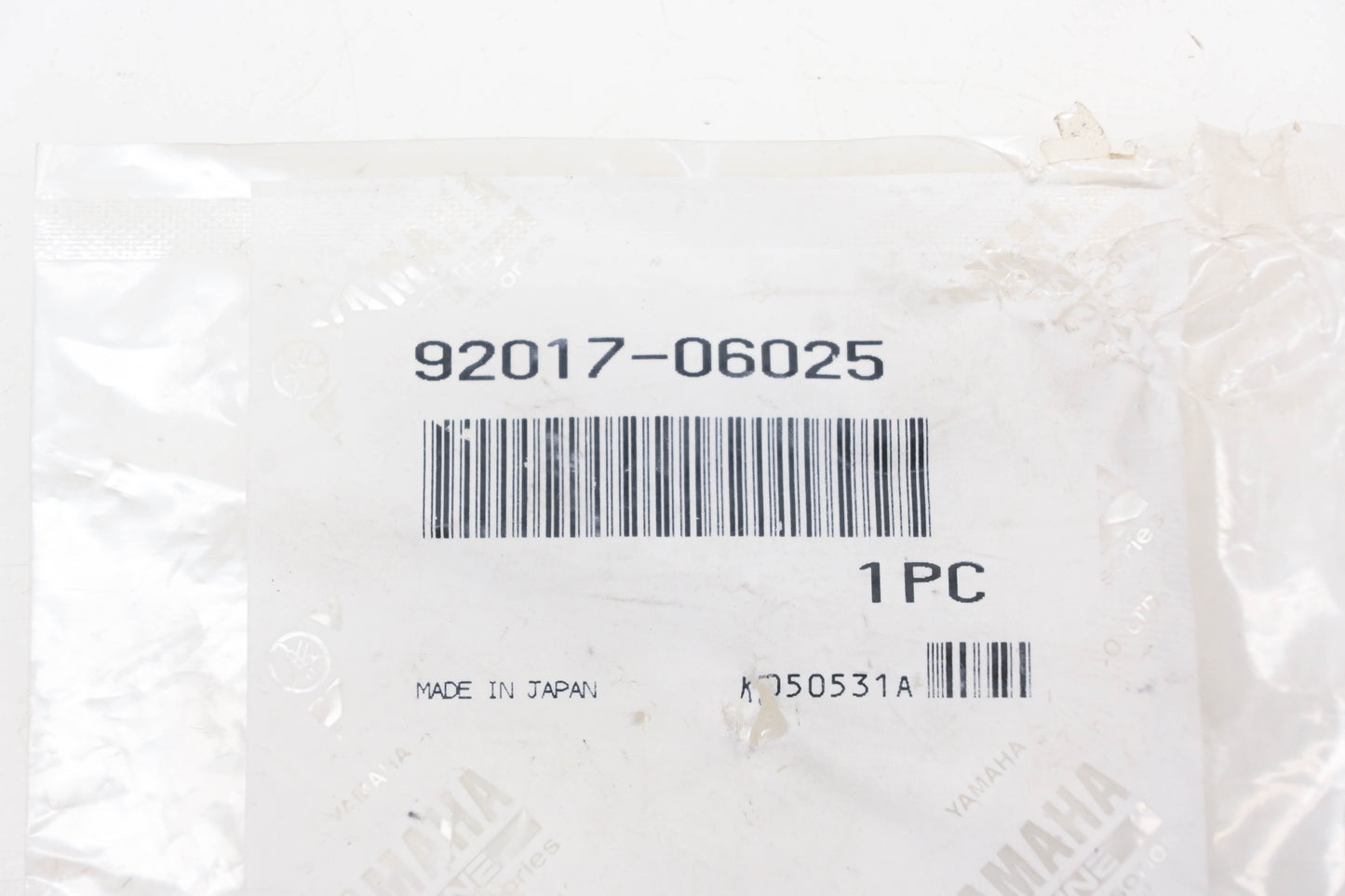 New OEM Yamaha 92017-06025-00 Socket Button Head Bolt NOS
