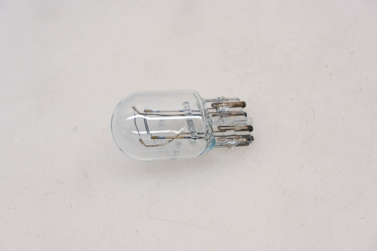 New OEM Yamaha 5GJ-83331-00-00 W21/5W 12V 44H Replacement Bulb NOS