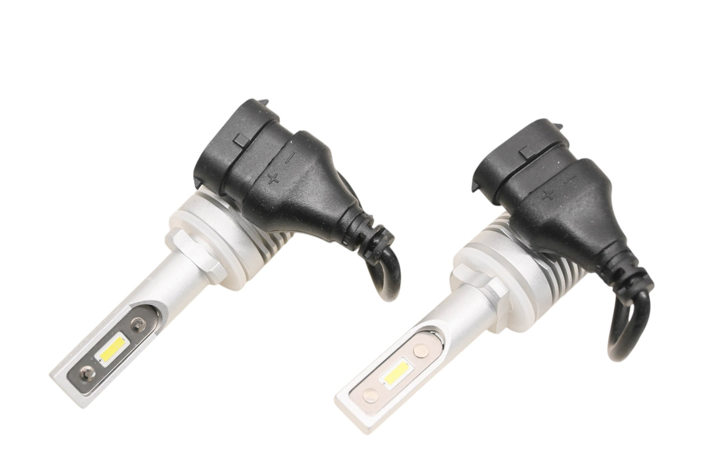 Cryon Motor AB881D-2, 227-0037 D-Series Standard 881 Fitment LED Bulbs Qty 2 NOS