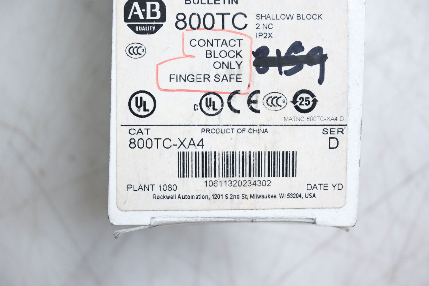 Allen-Bradley 800TC-XA4 Finger Safe Contact Block NOS