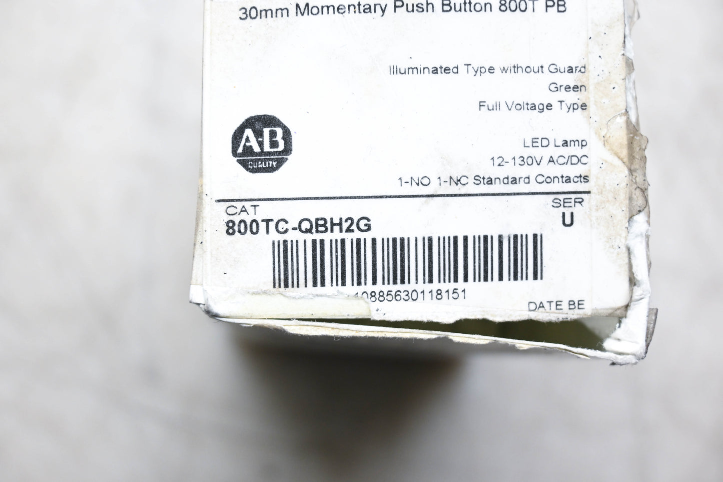 Allen-Bradley 800TC-QBH2G 30mm Green Momentary Push Button NOS