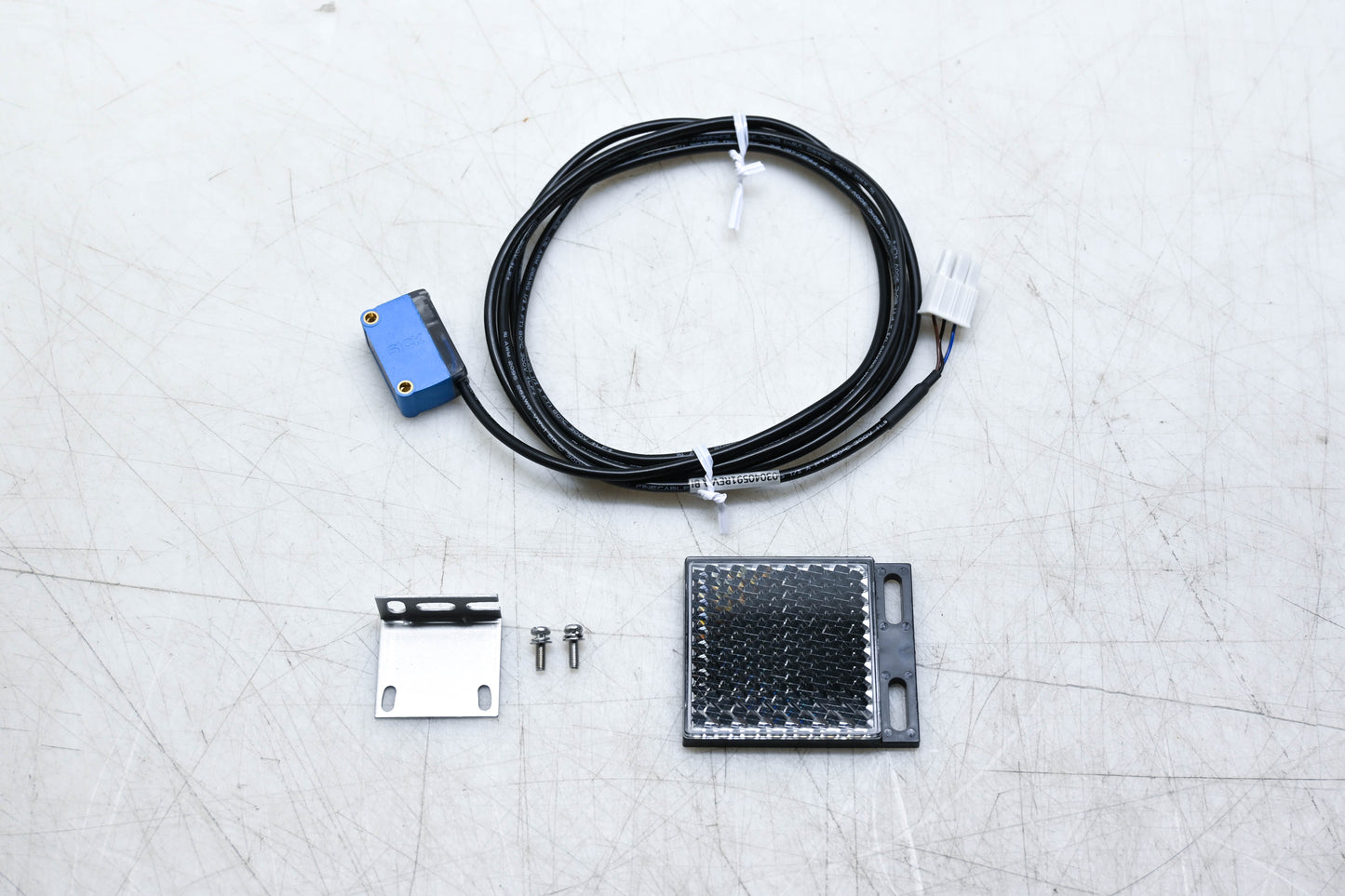 Sick GL6-N1112 Photoelectric Sensor NOS