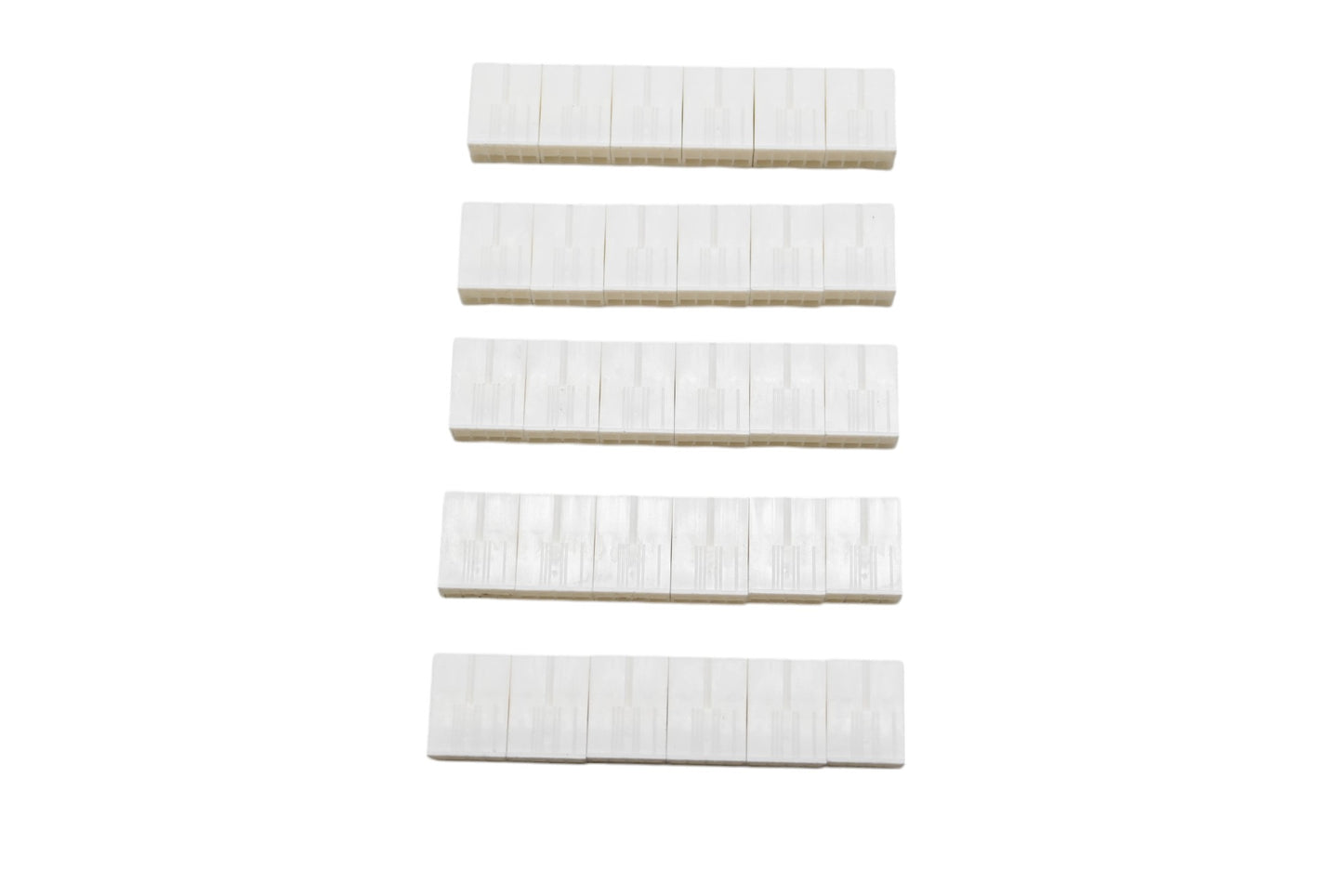 Aftermarket 5559 8-Pin White Cable End Qty 30 NOS