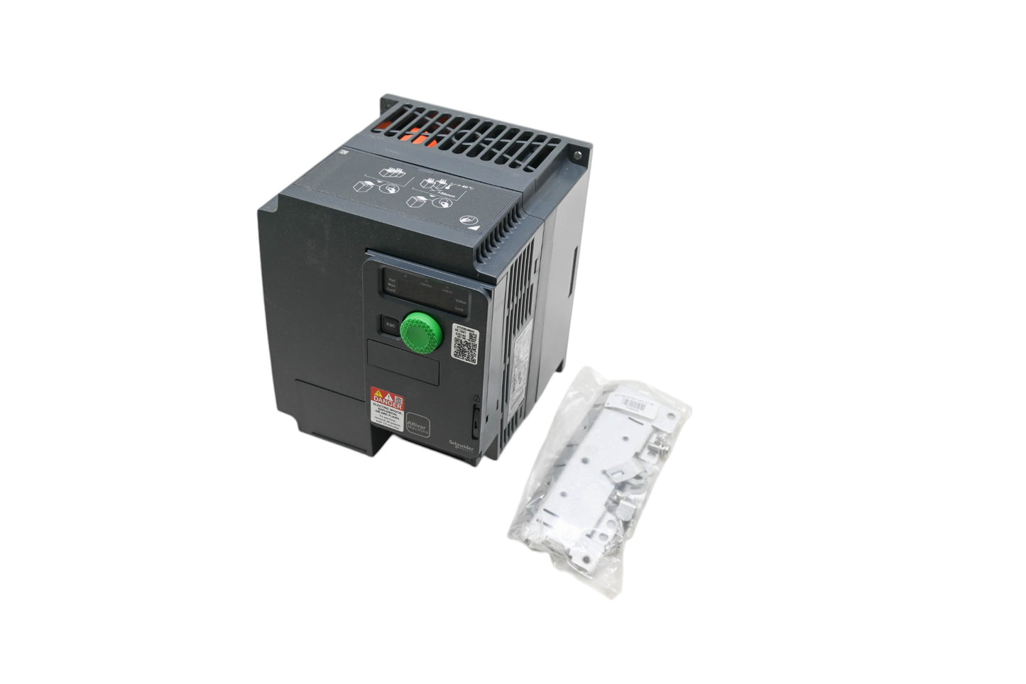Schneider Electric ATV320U40N4C Frequency Converter NOS