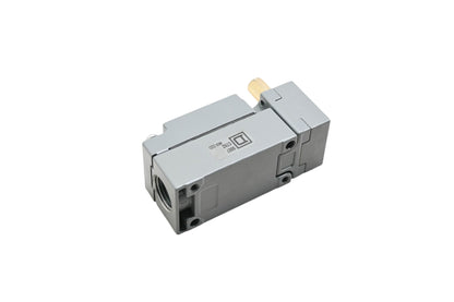 Square D 9007C68T10 Series A Limit Switch NOS
