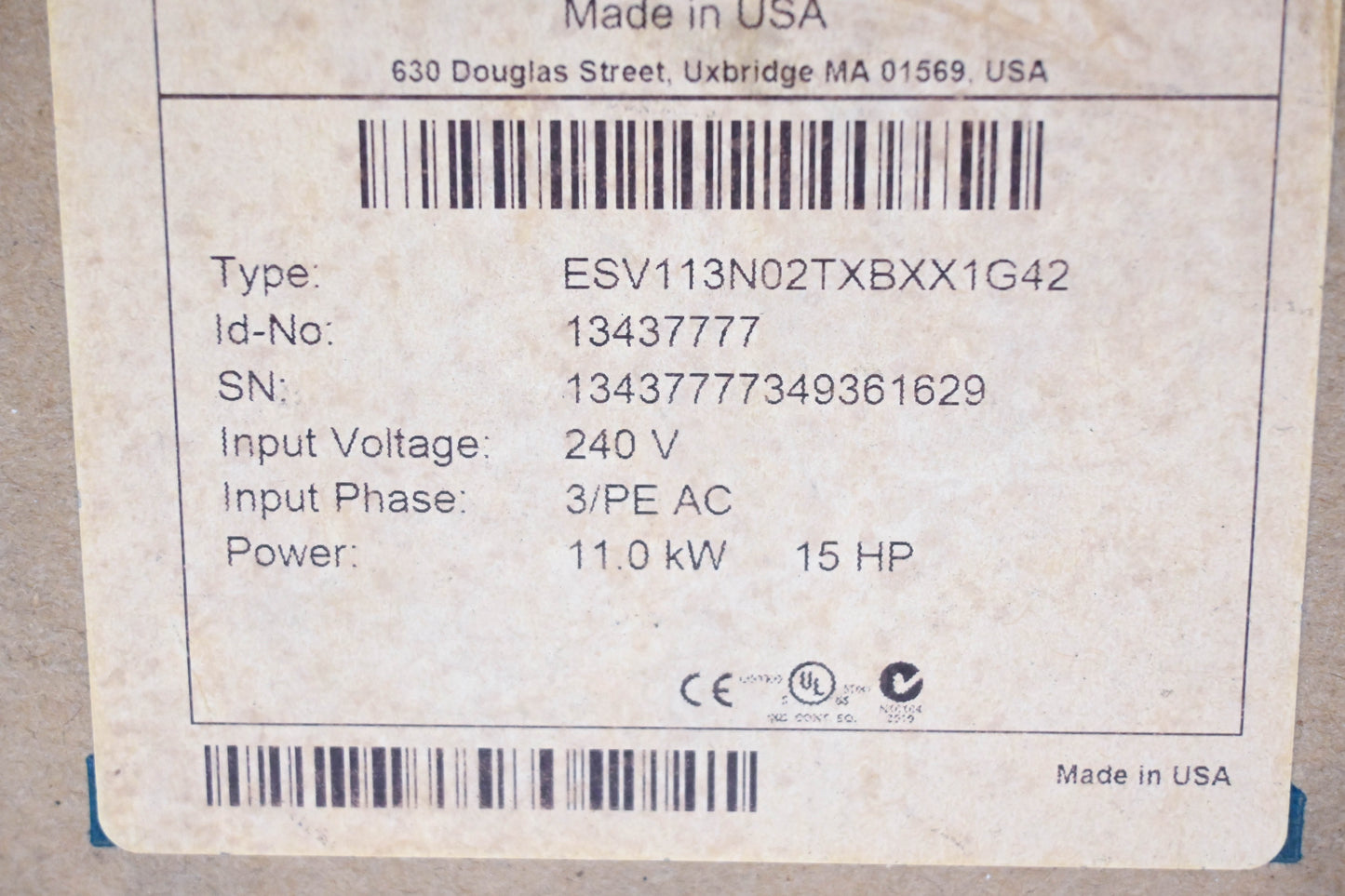 Lenze ESV113N02TXBXX1G42, 13437777349361600 VFD Motor Drive Controller, 240 V, 3/PE AC, 11.0 kW NOS