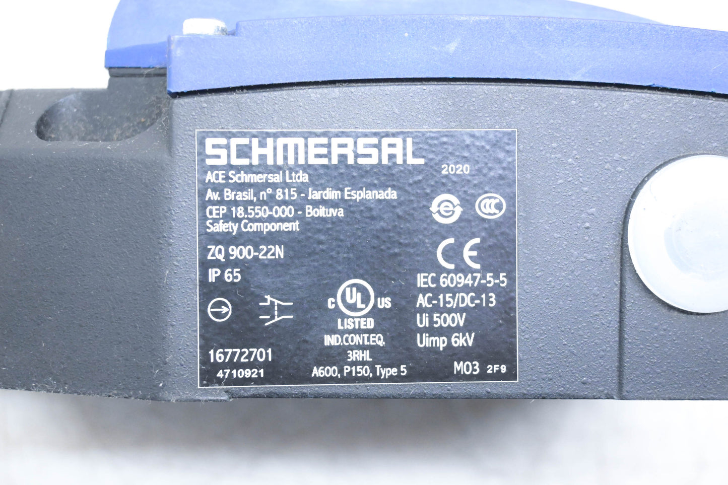 Schmersal ZQ 900-22N Emergency Cable Pull Switch