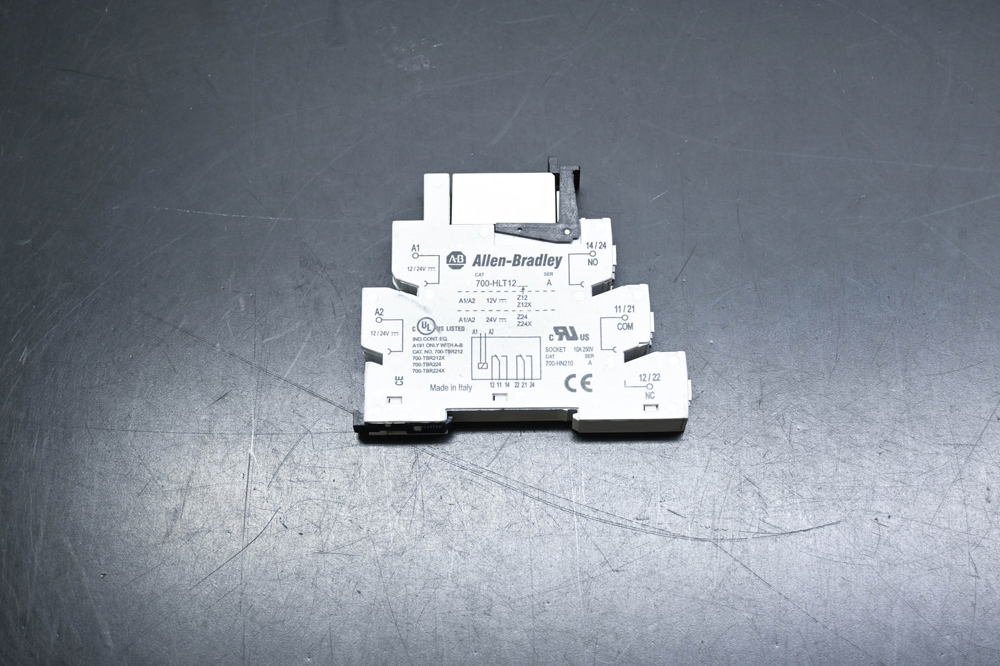 Allen-Bradley 700-HLT12, 700-TBR224 Terminal Block with Relay NOS