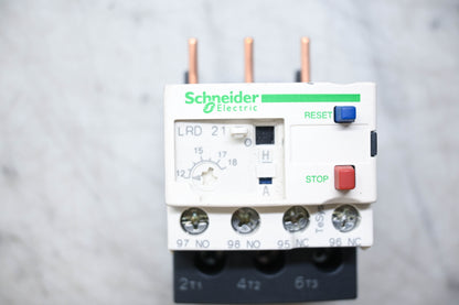 Schneider Electric LRD21 Thermal Overload Relay NOS