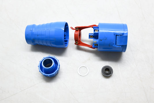 Interpower 84332211 32A 250V 2P 3W Power Connector