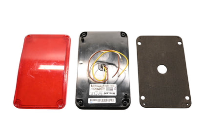 Whelen 01-06837192R0, 01-0283460-52E 600 Series Brake Tail Turn Signal LED With Gasket NOS