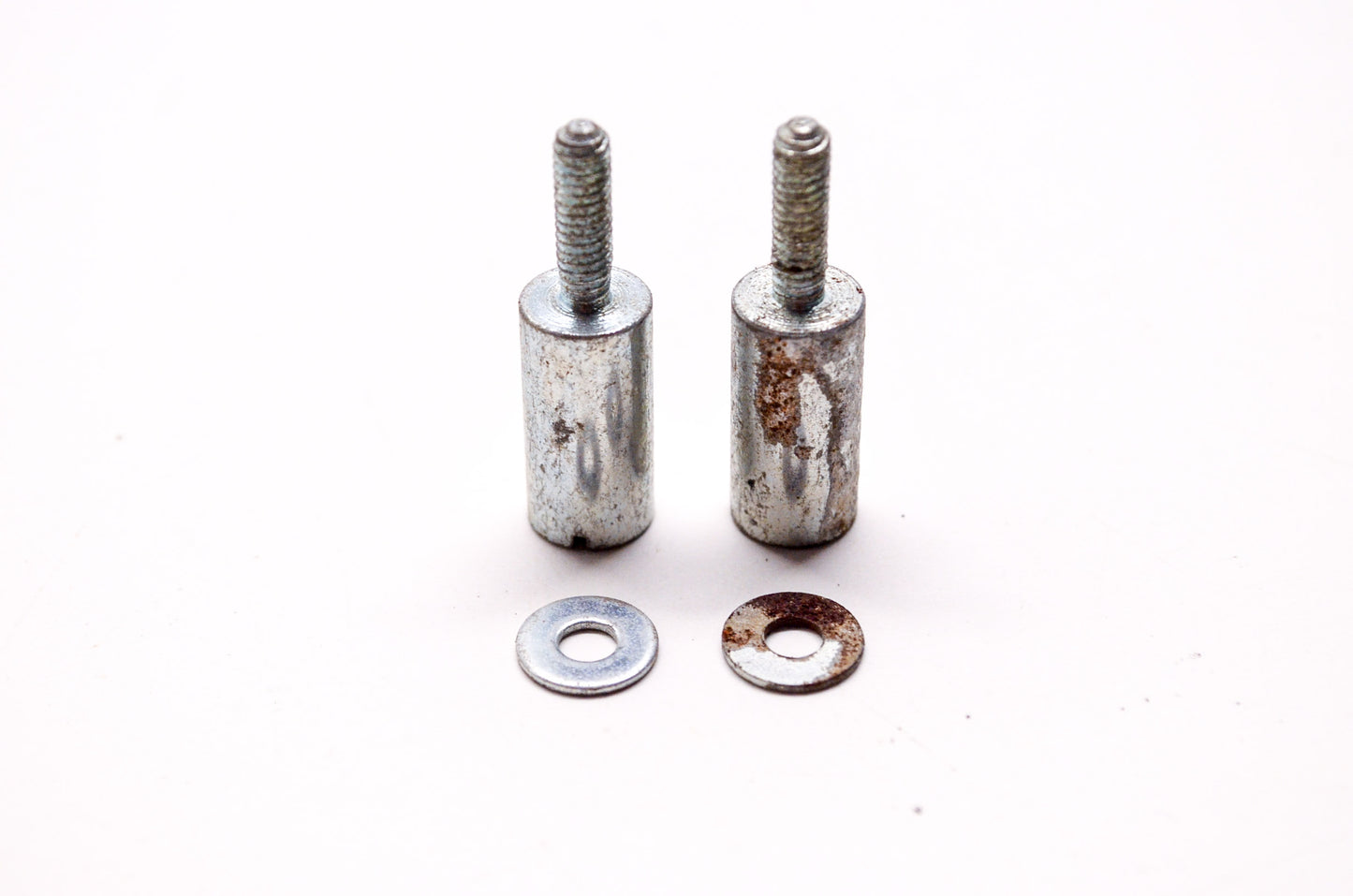 Breaker Plate Stud Assemblies Harley Davidson XL Big Twin 70-79 Qty 2 NOS