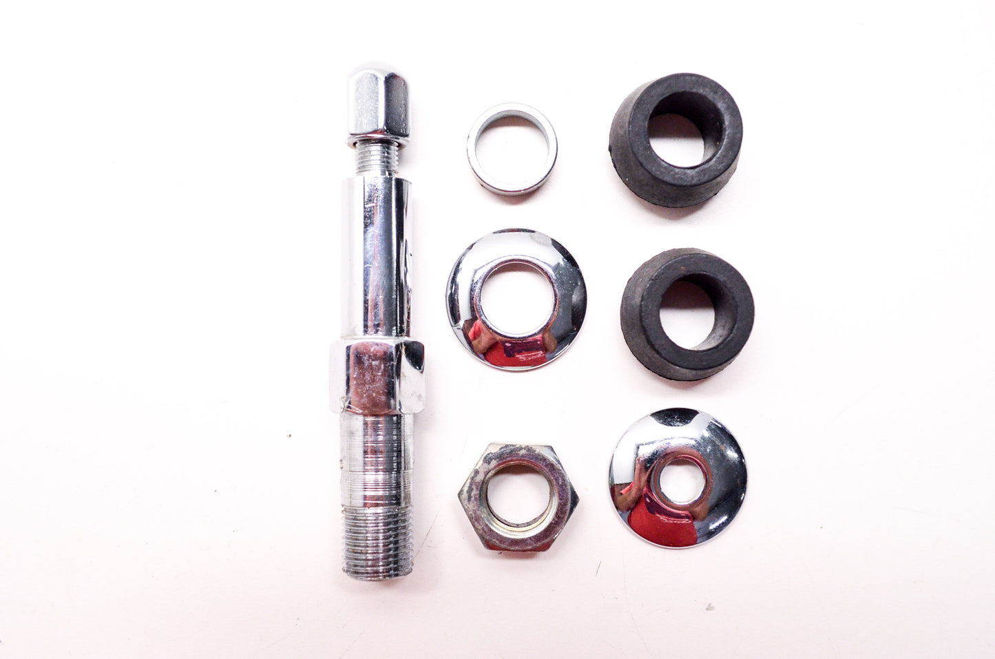 Lower Shock Stud Kit Harley Davidson FX FL 67-72 NOS