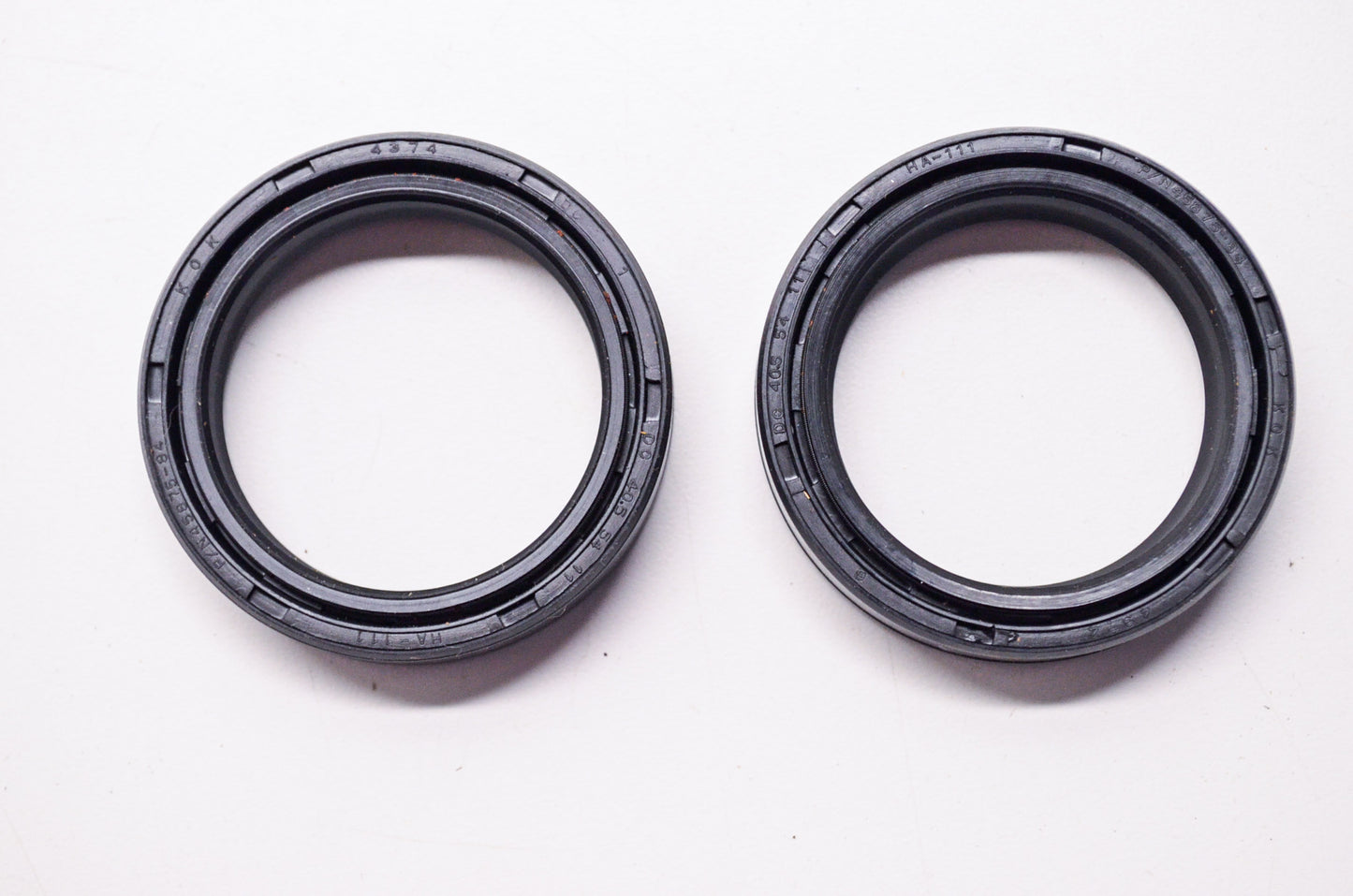 New Aftermarket Fork Leg Seal Harley Davidson Qty 2 NOS