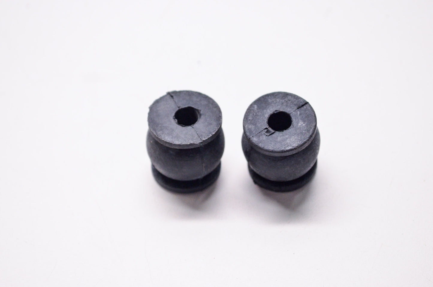 Rubber Isolator Harley Davidson Qty 2 NOS