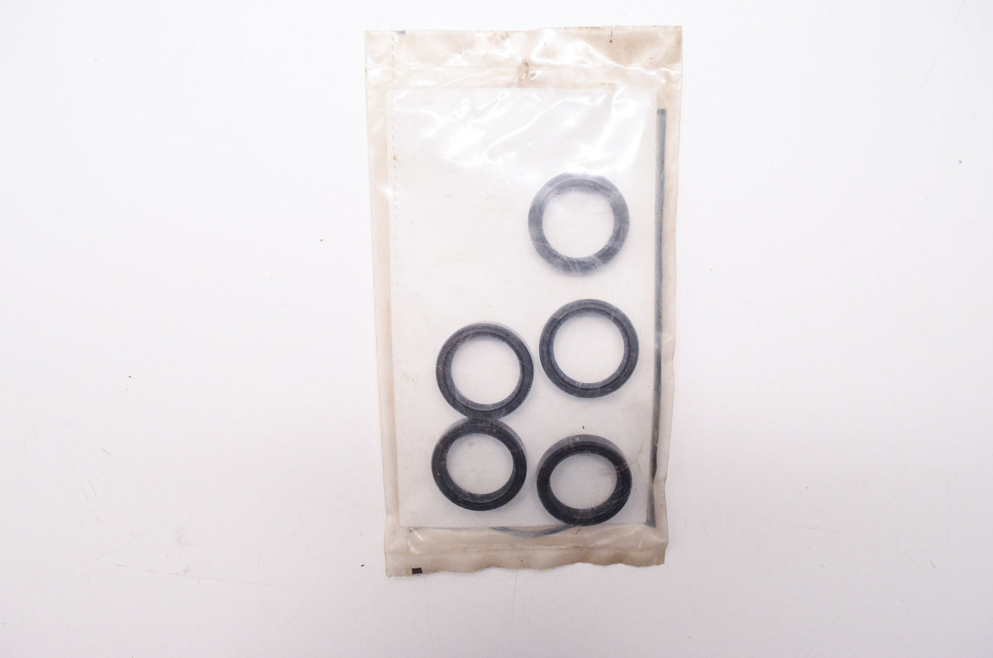 New James Gaskets Wheel Bearing Oil Seal Harley Davidson Qty 5 NOS