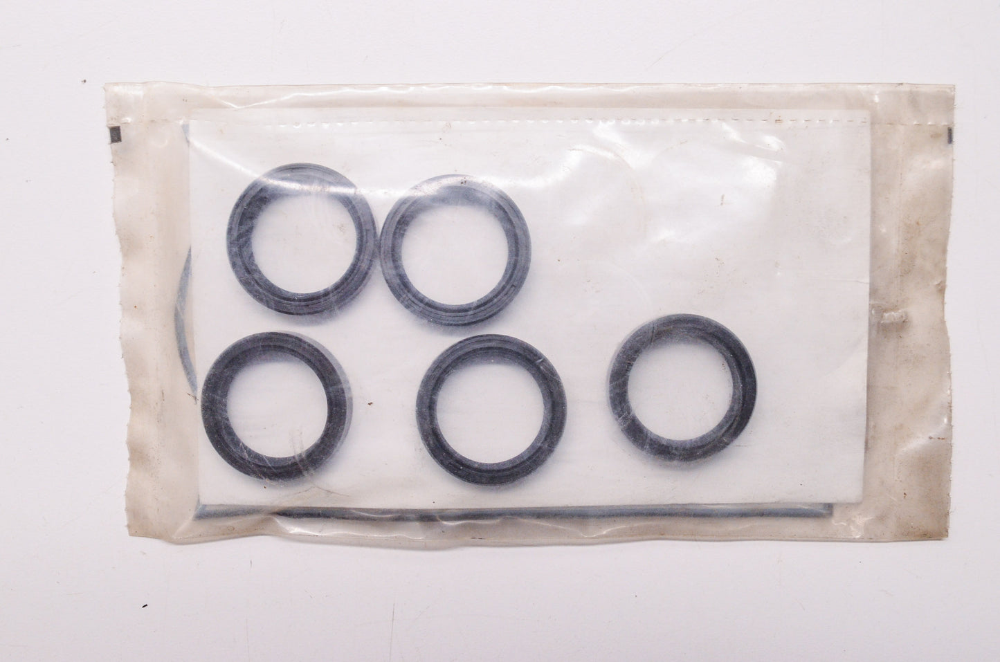 New James Gaskets Wheel Bearing Oil Seal Harley Davidson Qty 5 NOS